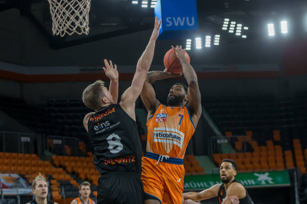 有亮眼表现 有亮眼表现