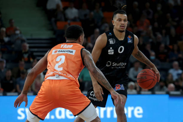 门球队追逐 门球队追逐